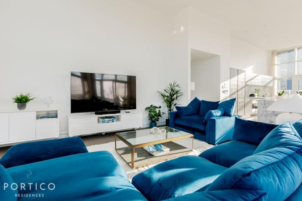 Portico Residences - Stunning Penthouse With River Views In Battersea * Londra