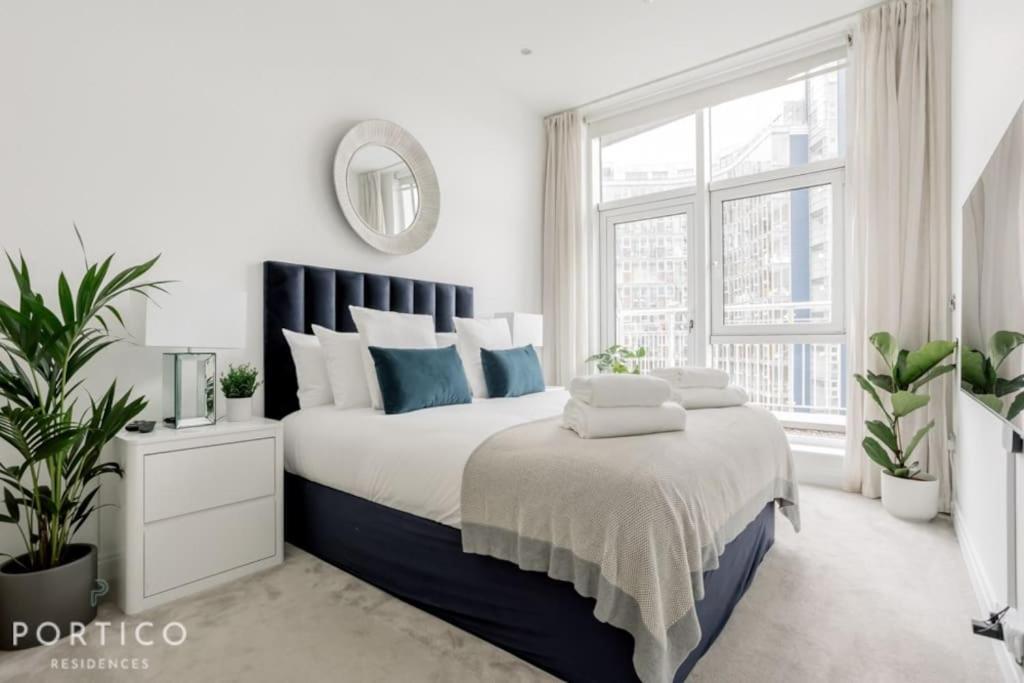 Portico Residences - Stunning Penthouse With River Views In Battersea Appartamento Londra